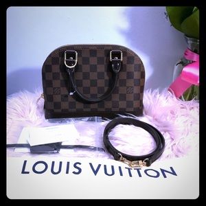 🌼Auth Louis Vuitton Damier Alma BB with strap👏
